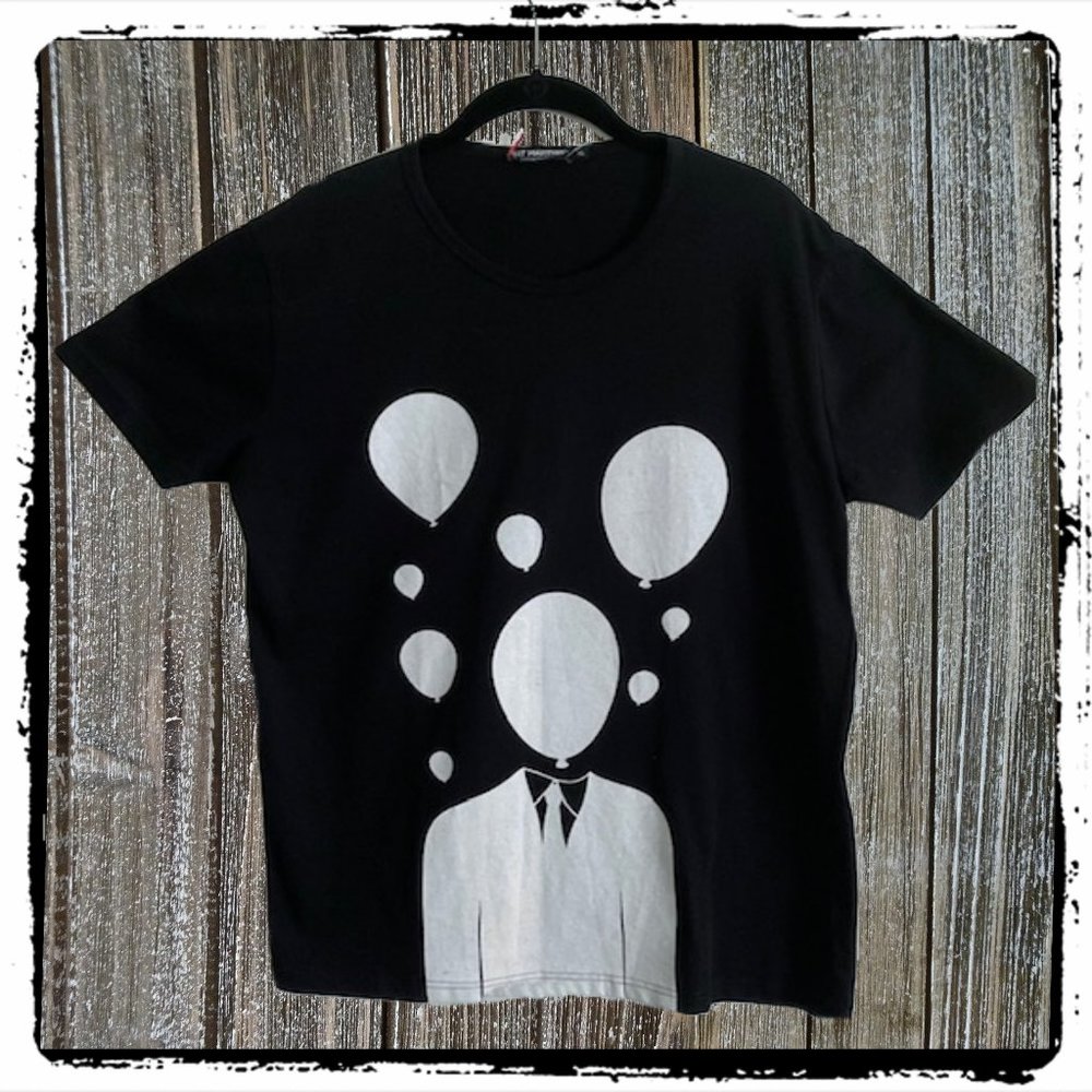 Graphic T-Shirt “Balloon Man”- XL Made in Greece